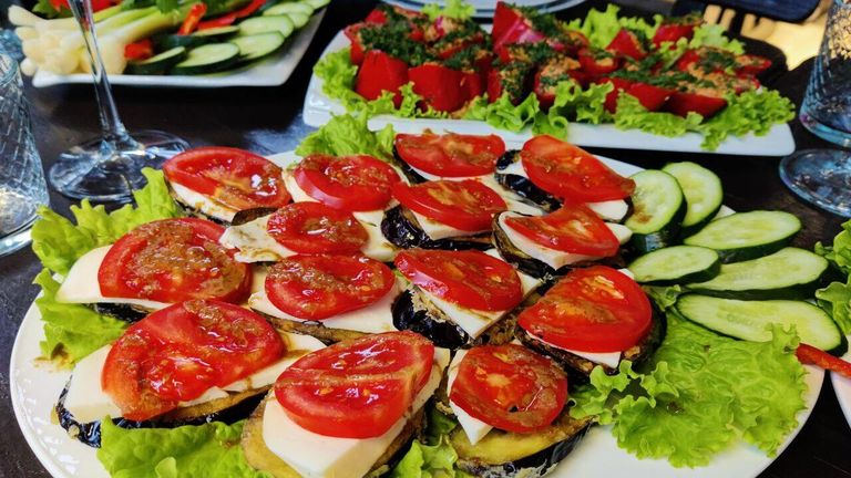 Страна души, хурмы, улыбок и теплого моря: лучшие курорты Абхазии осенью