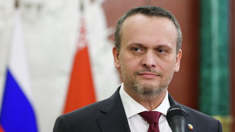 Кадровые перестановки в правительстве: что изменится, к чему приведут