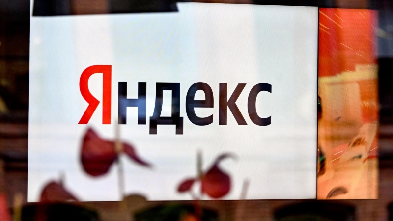 "Яндекс" начал выплаты водителям такси после сбоев